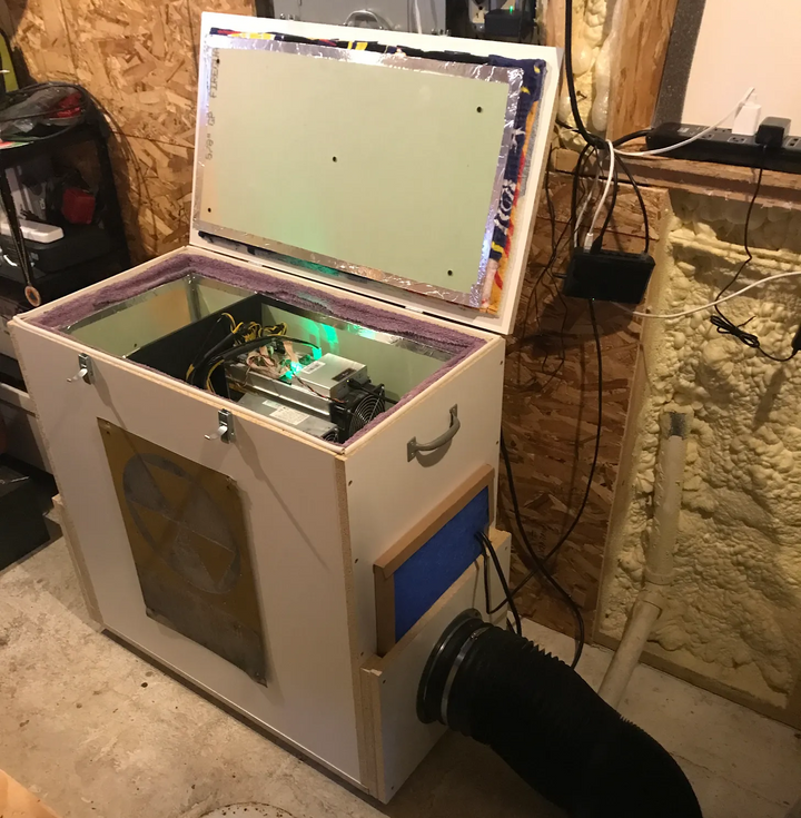Yooper Crate Guide: DIY Crate to Reduce the Noise of Bitcoin Mining Rigs